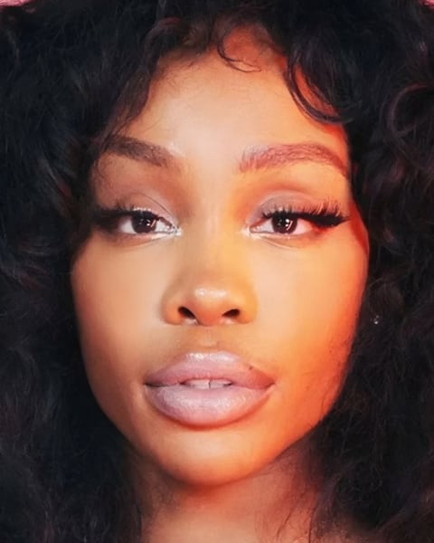 SZA: пропорции лица, место 84